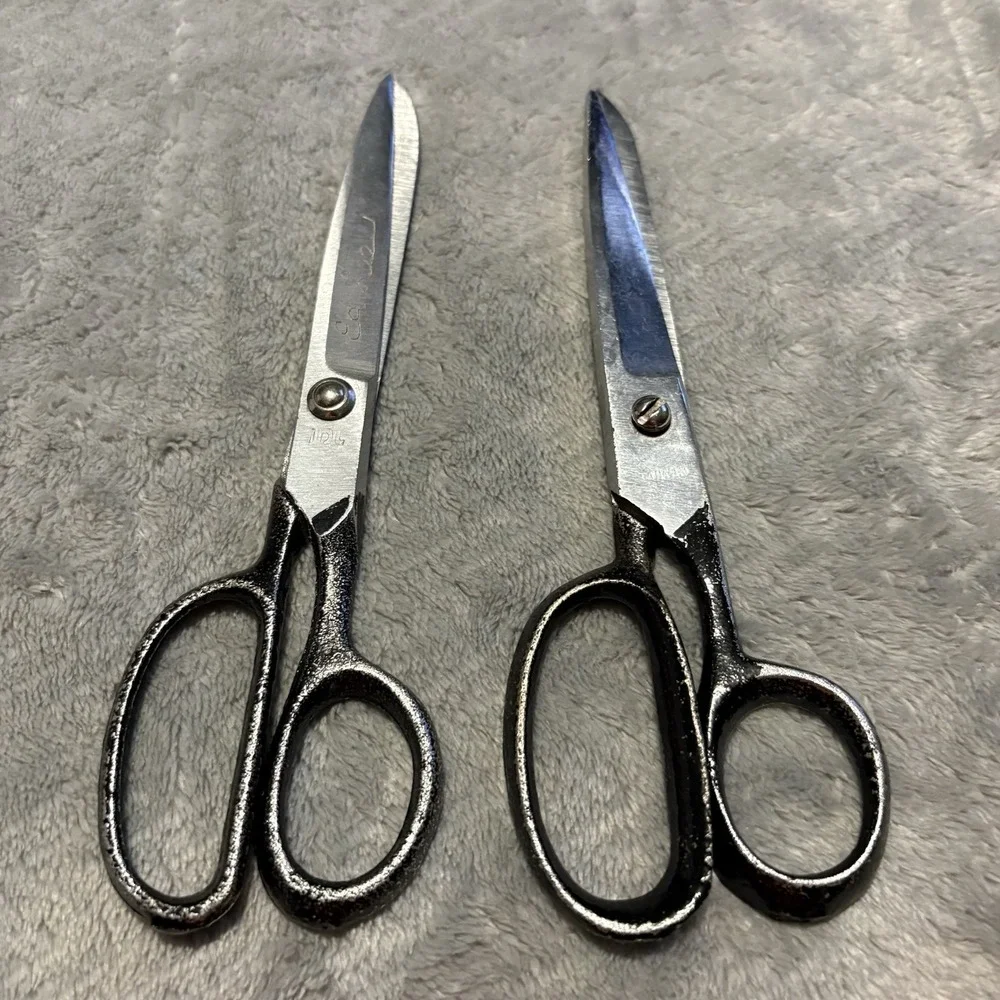 IDL vintage scissors